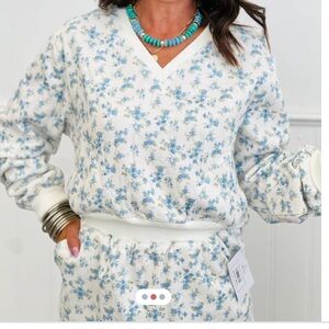 NWOT - Peach Love California - Light Blue Floral Fleece Sweatshirt -Womans Small